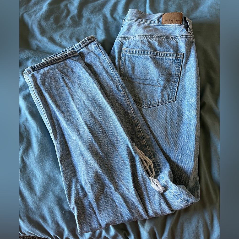American Eagle high rise size 6 jeans